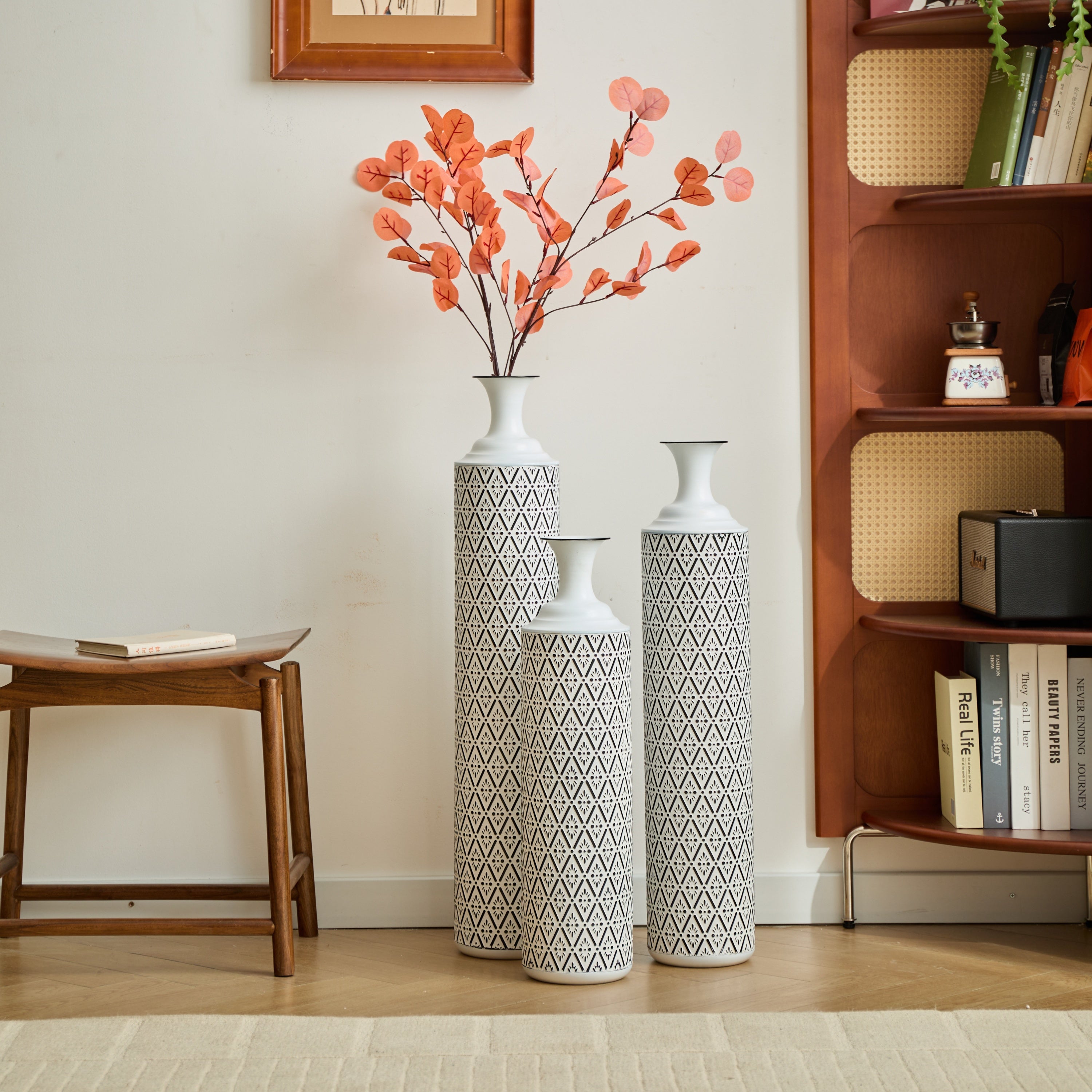 Modern Floor Vase Set – White & Black Metal Vases with Geometric Pattern – 3-Piece Home Decor Set in 24.8 in, 29.13 in & 33.85 in Heights