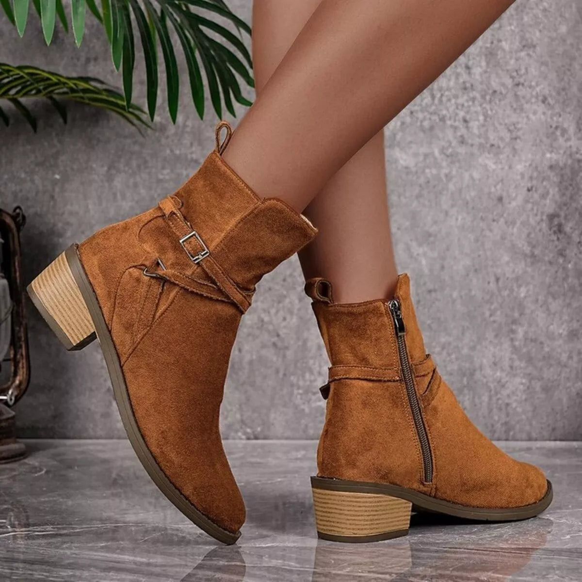Side Zip Block Heels Boots