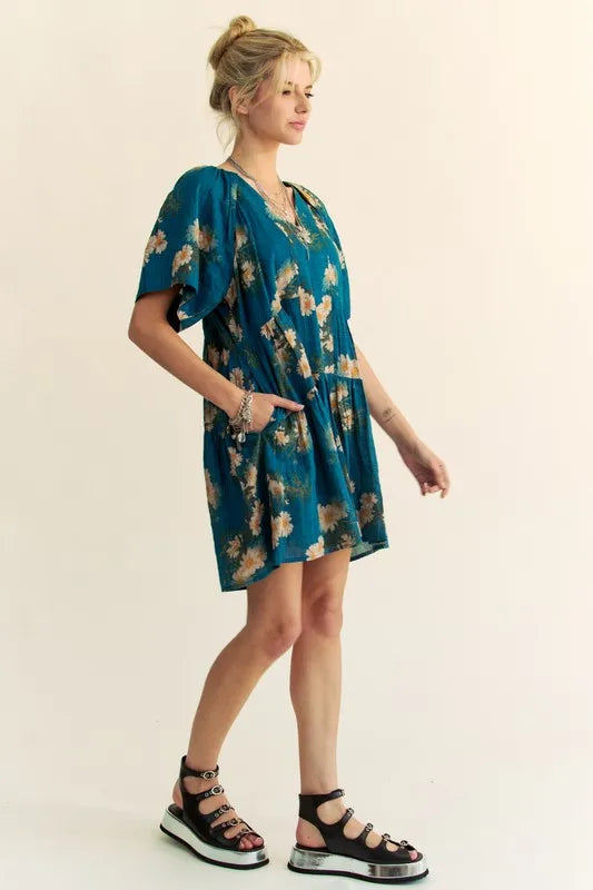 Davi & Dani Floral Print Short Bell Sleeve Pleated Mini Dress
