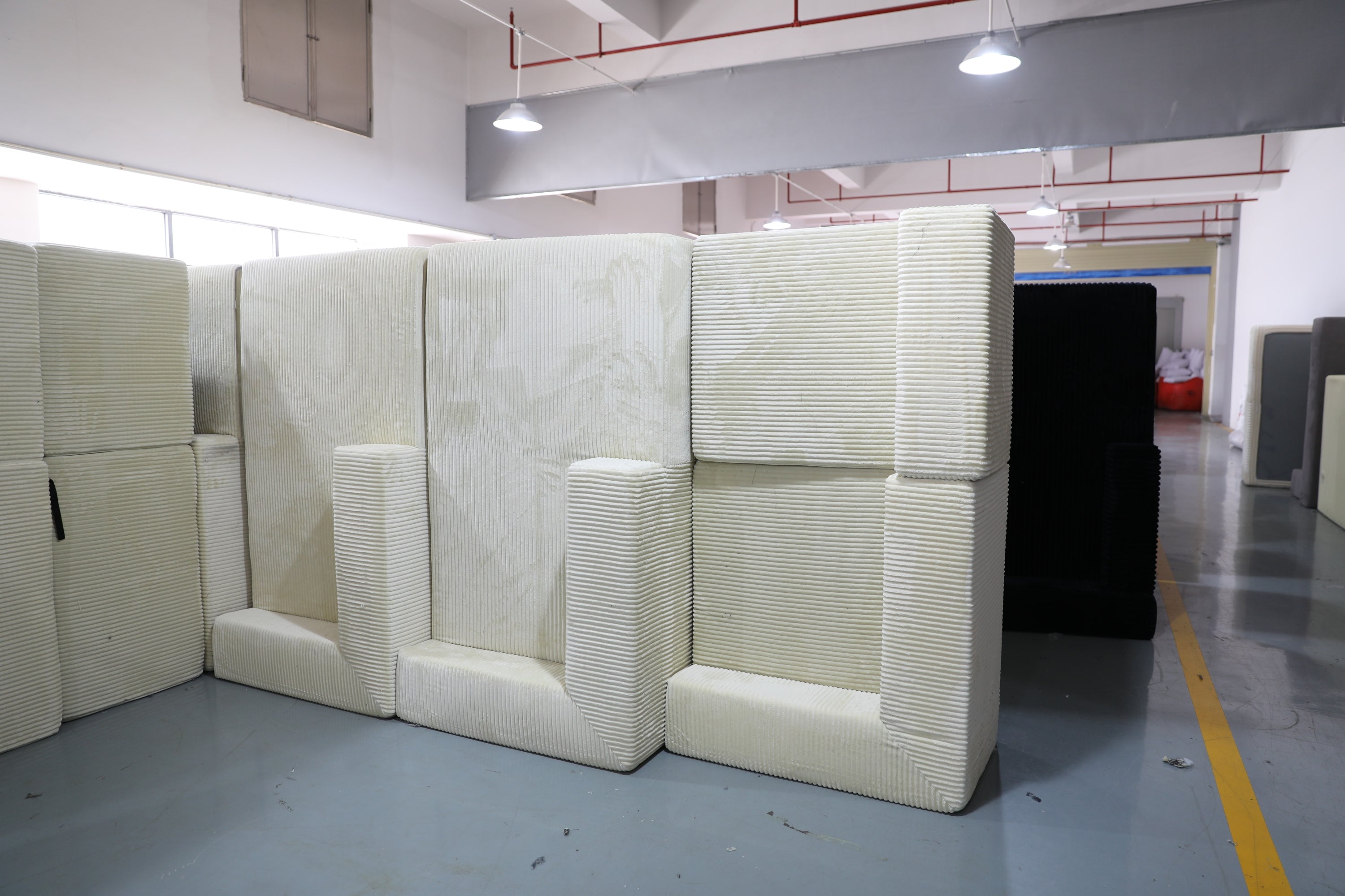 Corner combination sofa, sectional sofa ,couch sofa,sofa bed, made of high-density sponge and soft plush fabric, with multiple combinations available(beige)