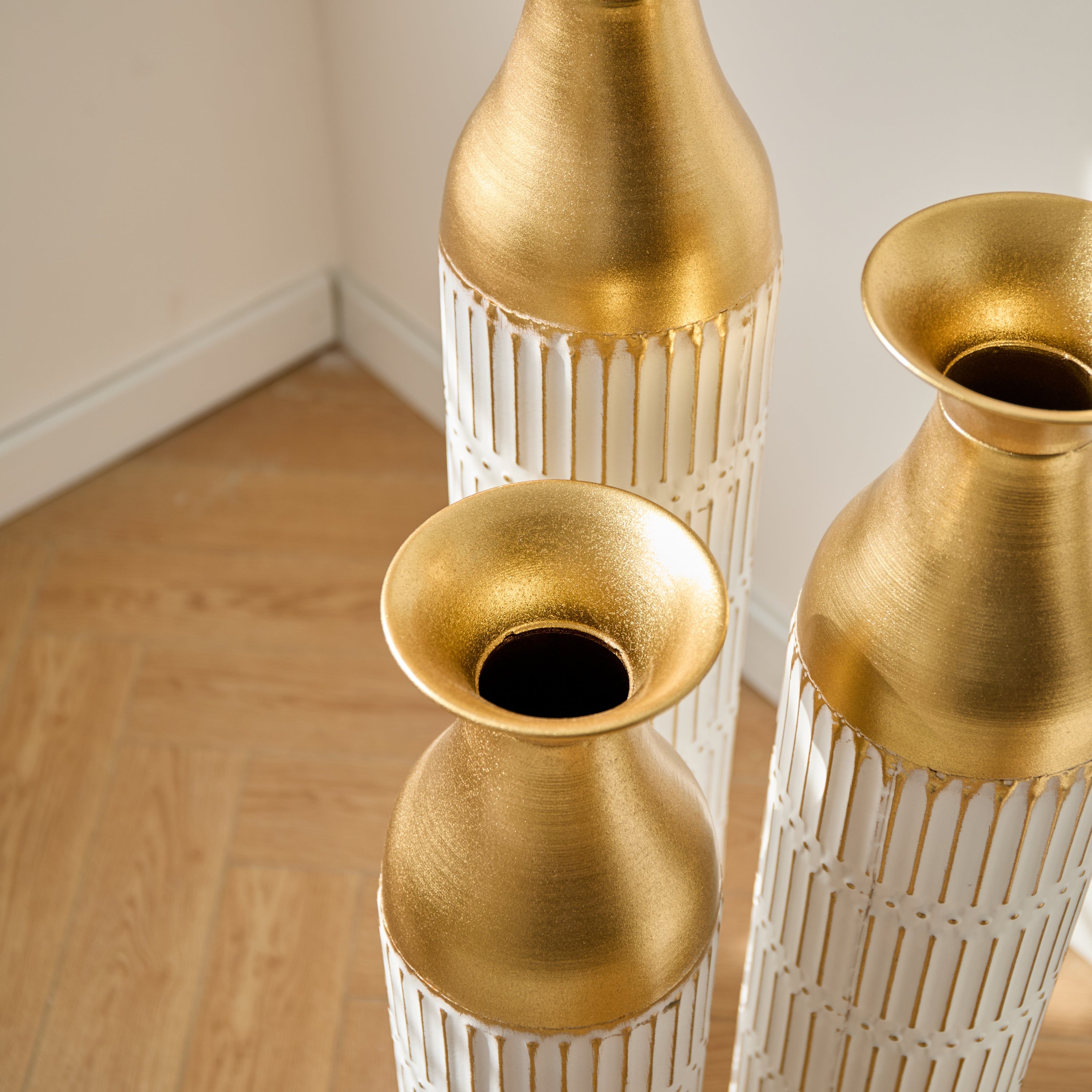 Floor Metal Vases Decorated White Metal Vases Set of 3 Gorgeous Home Decoration Large Glazed Metal Vases 24in/28.7in/33.5in Height